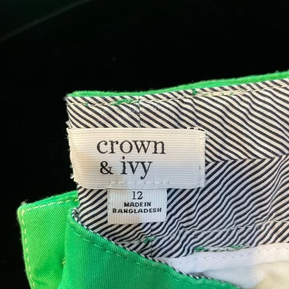 8 Pairs of Crown and Ivy Pants and Capris - Picture 14 of 14